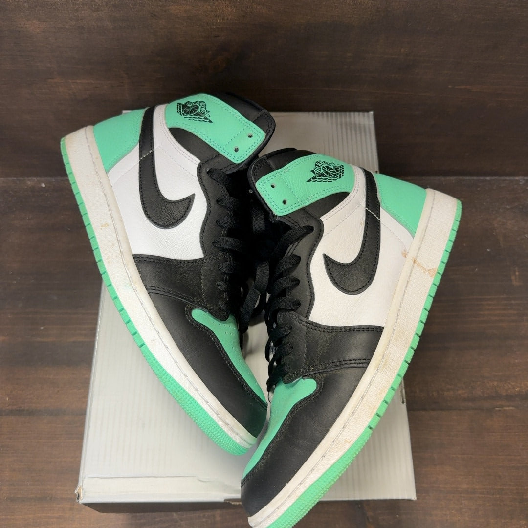 Jordan 1 Retro High OG Green Glow Size 10 (Pre-Owned) - Image 2