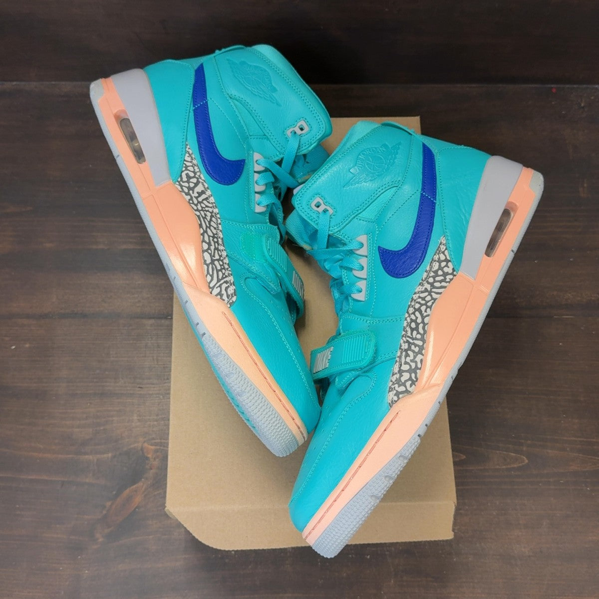 Jordan Legacy 312 Hyper Jade Size 16 - Image 2