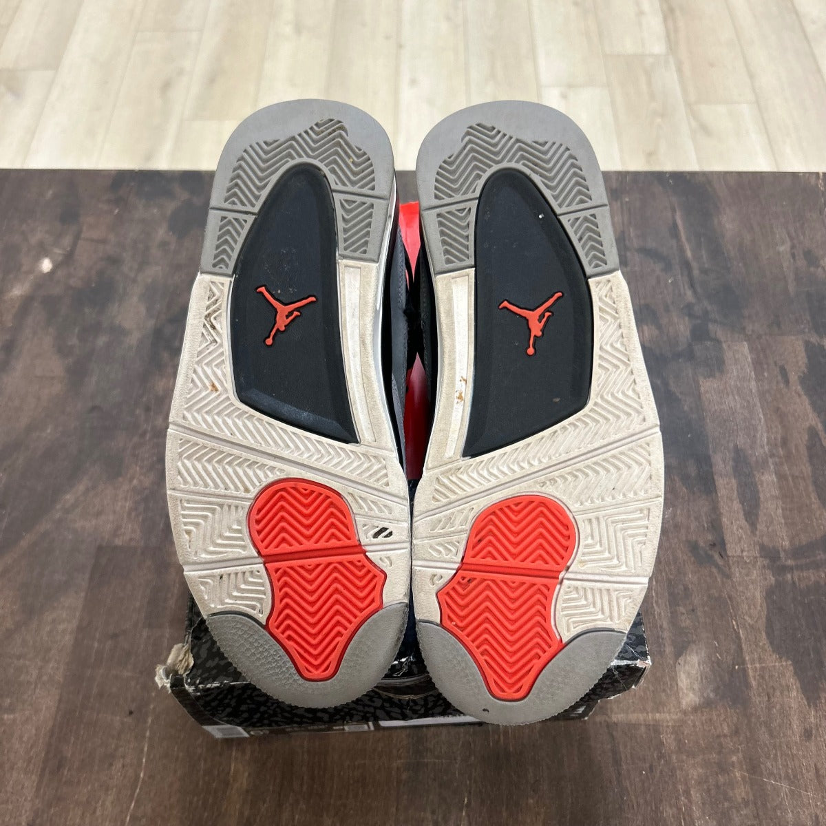 Jordan 4 Retro Infrared (GS) Size 6.5Y (Pre-Owned) - Image 5