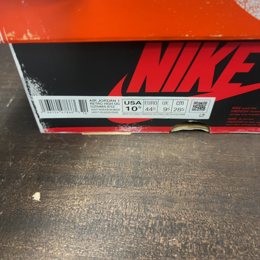 Jordan 1 Retro High OG Chicago Lost and Found Size 10.5 (Pre-Owned)