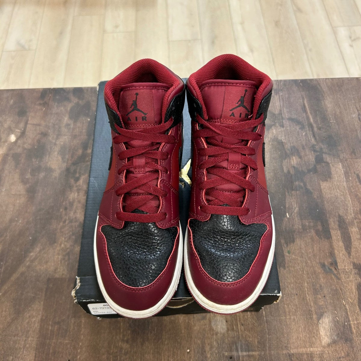 Jordan 1 Mid Team Red Black White (GS) - Image 2