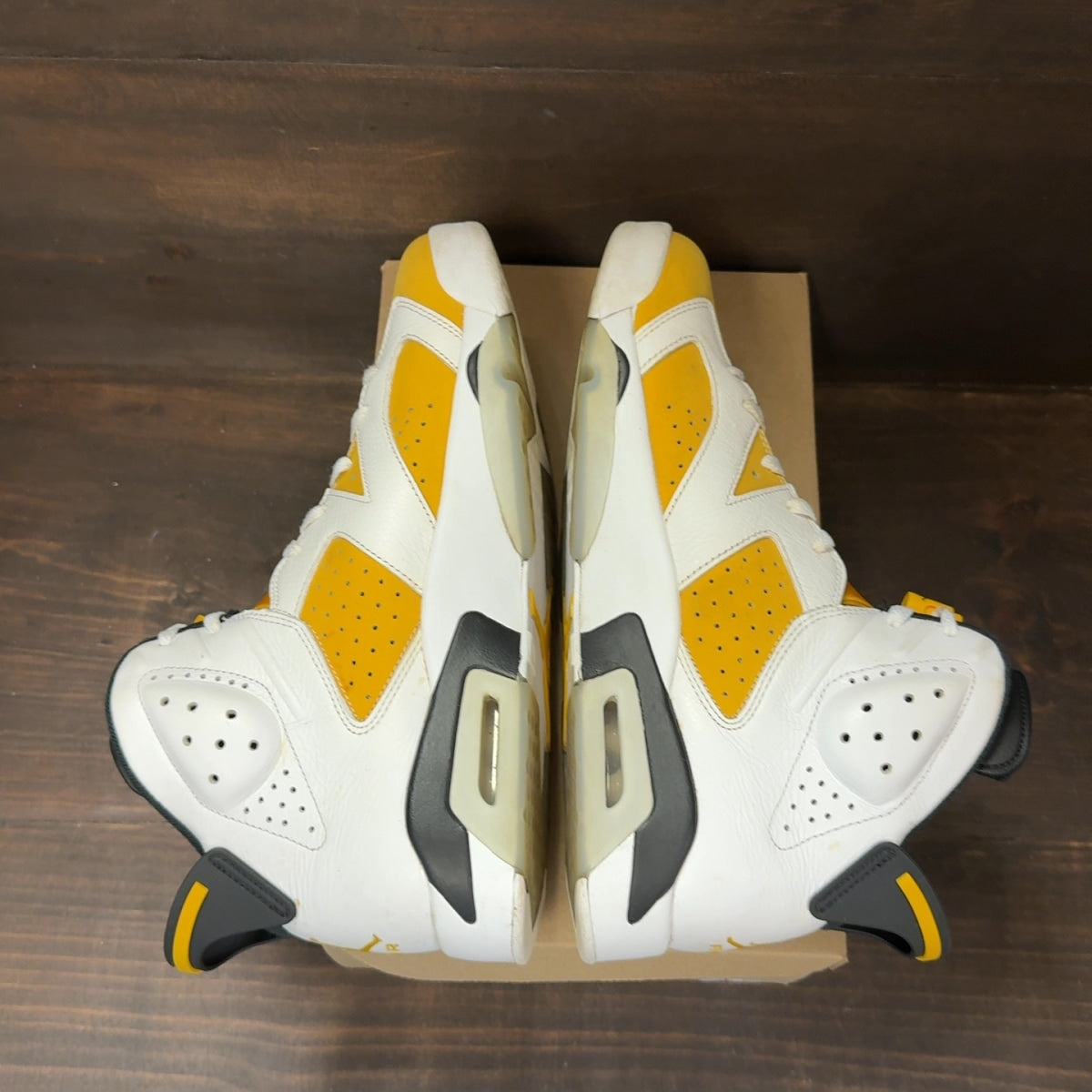 Jordan 6 Retro Yellow Ochre Size 13 (Pre-Owned) - Image 6