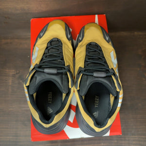 adidas Yeezy Boost 700 MNVN Honey Flux Size 10.5 (Pre-Owned) - Image 5