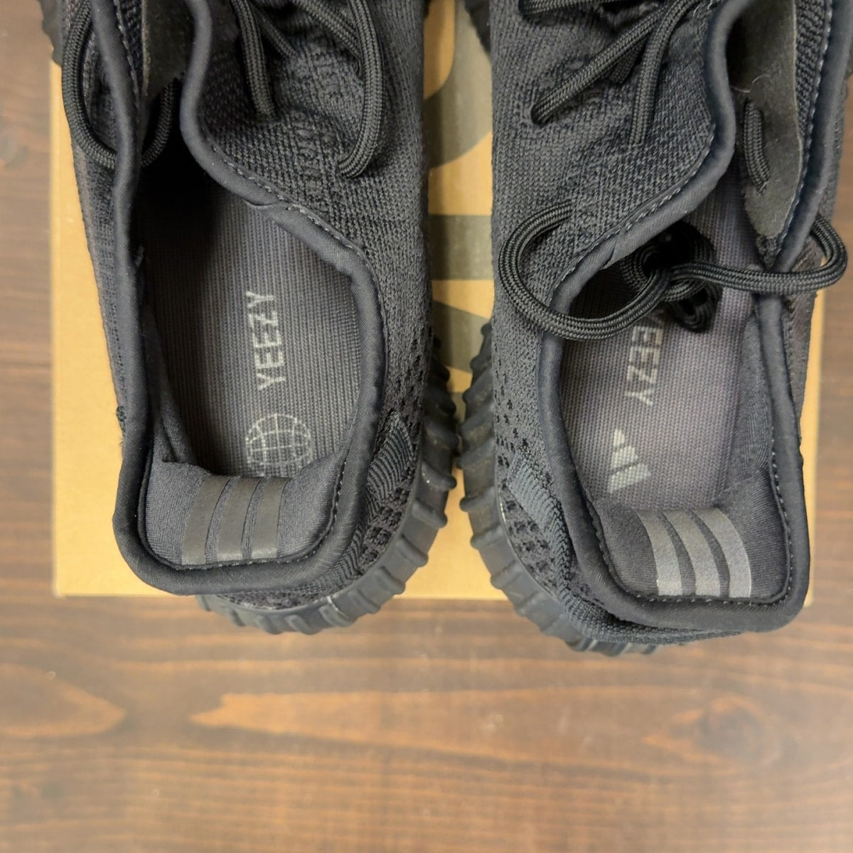adidas Yeezy Boost 350 V2 Onyx - Image 6