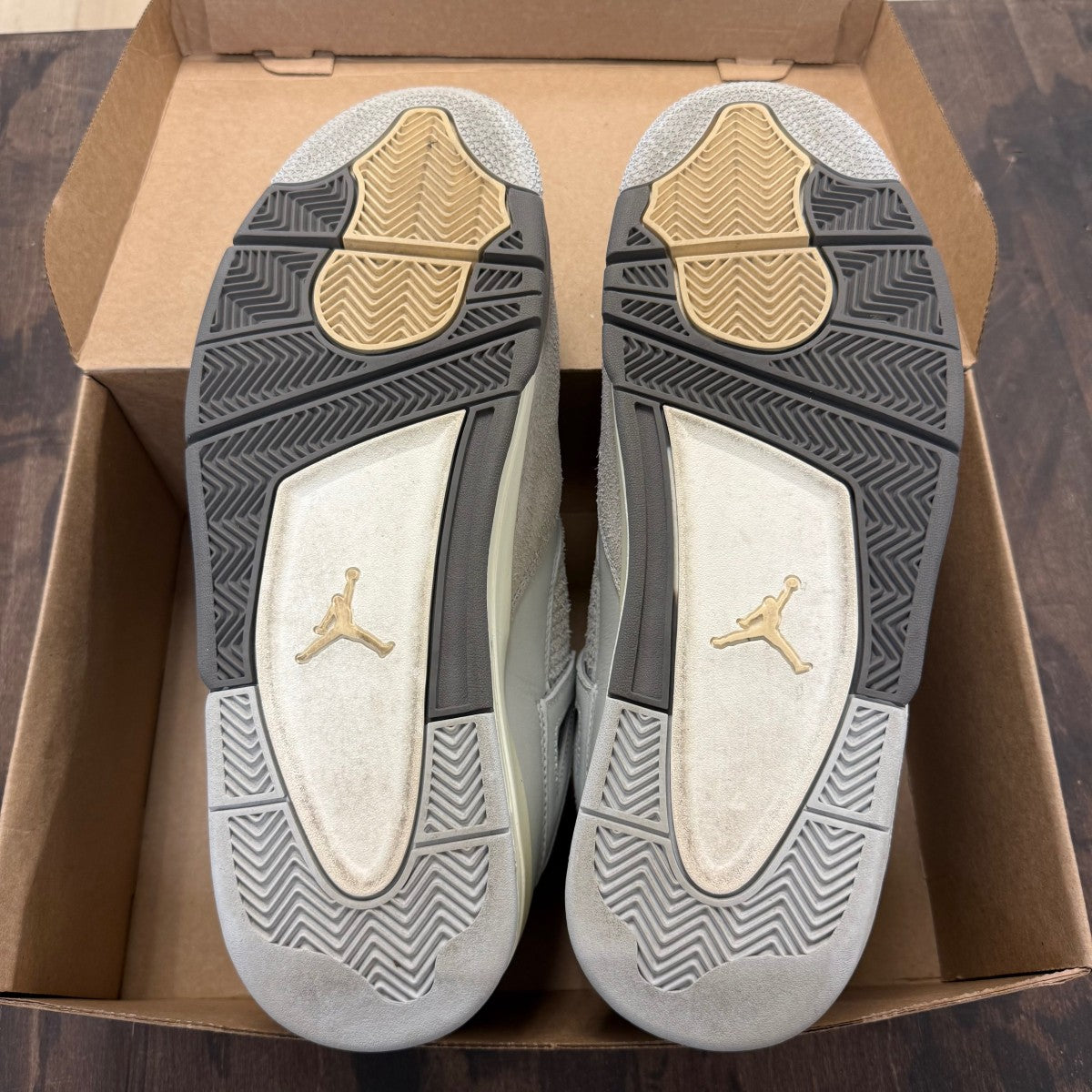 Jordan 4 Retro SE Craft Photon Dust Size 13 (Pre-Owned) - Image 5