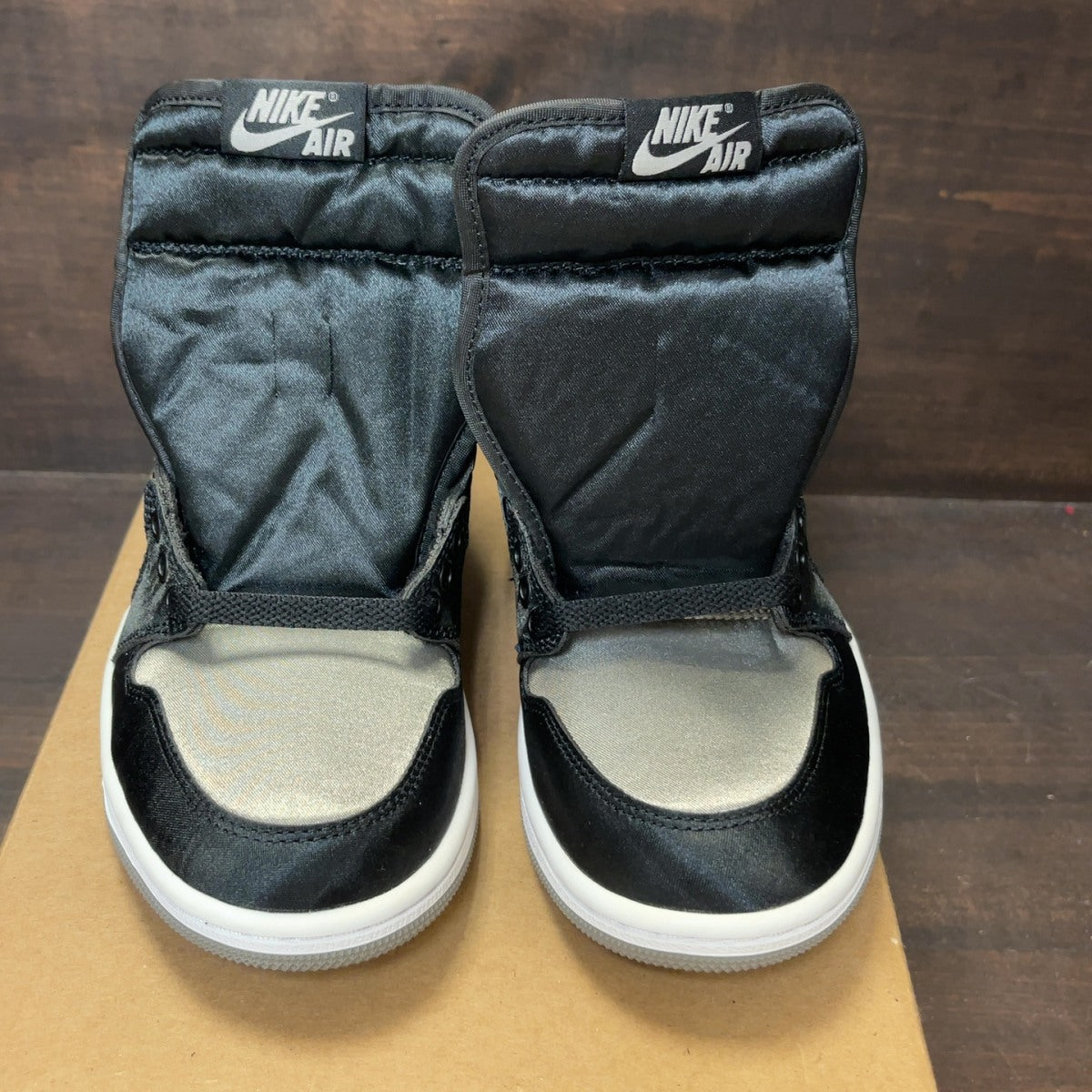 Jordan 1 Retro High OG Satin Shadow (Women's) Size 7W (Pre-Owned) - Image 3