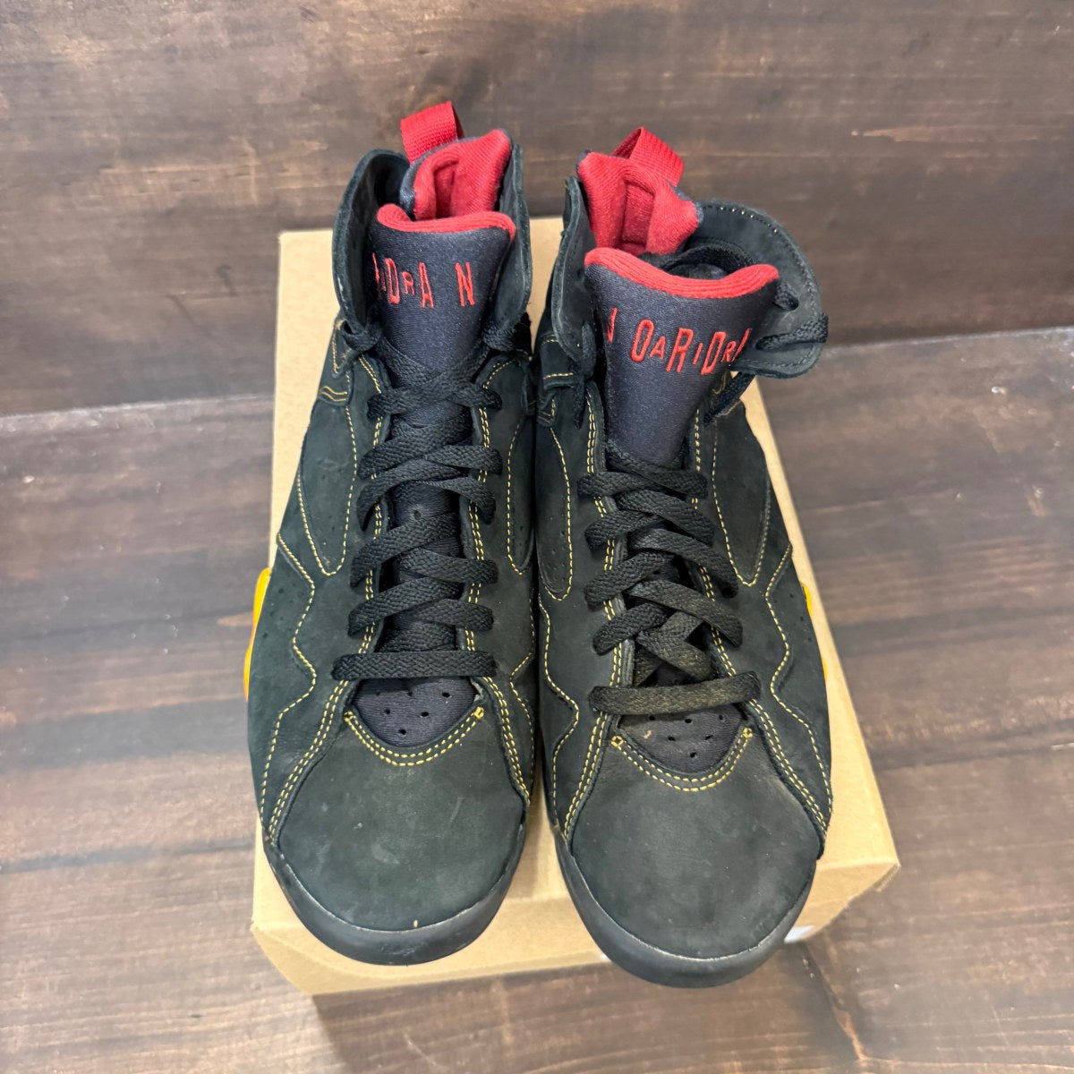 Jordan 7 Retro Citrus (2022) Size 8.5 (Pre-Owned) - Image 2