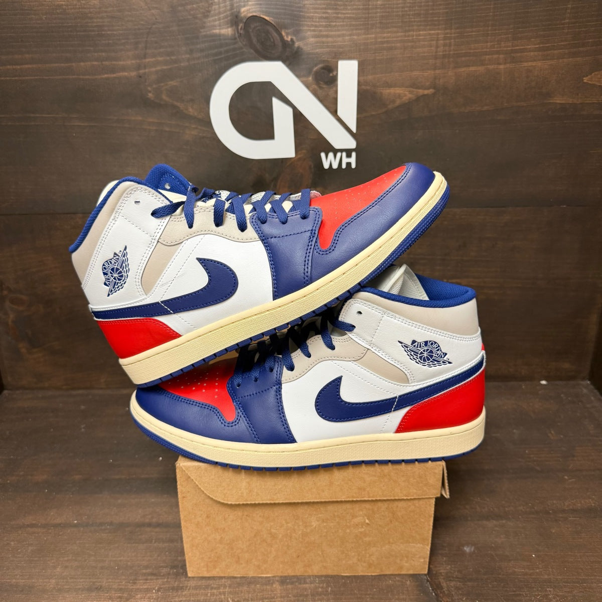 Jordan 1 Mid Rare Air Size 13 (Pre-Owned) - Image 1