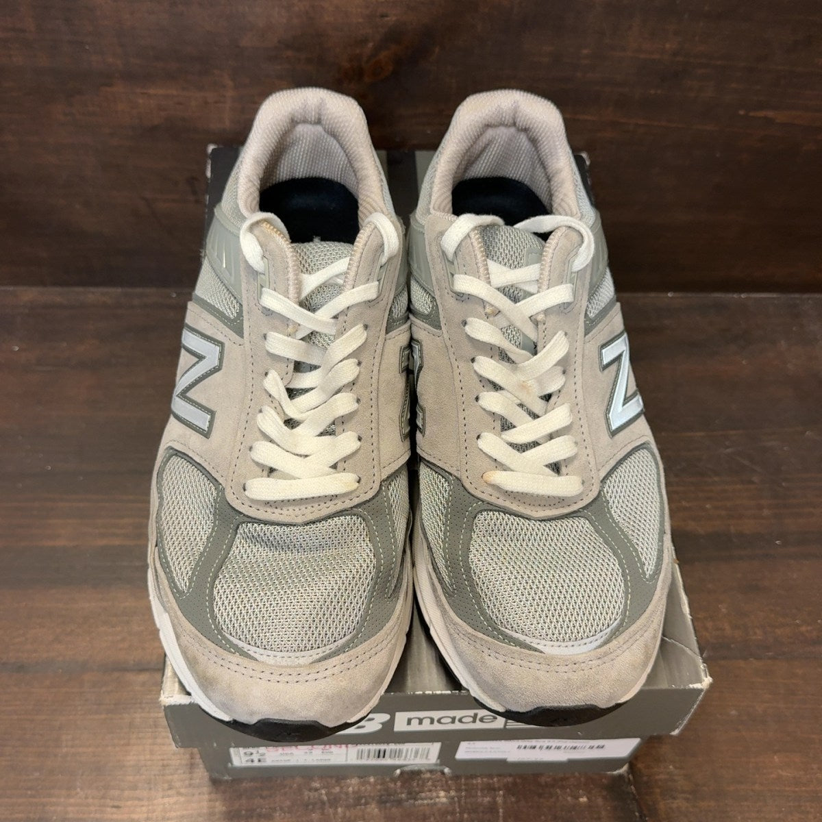 New Balance 990v5 Grey Size 9.5 (Pre-Owned) - Image 3