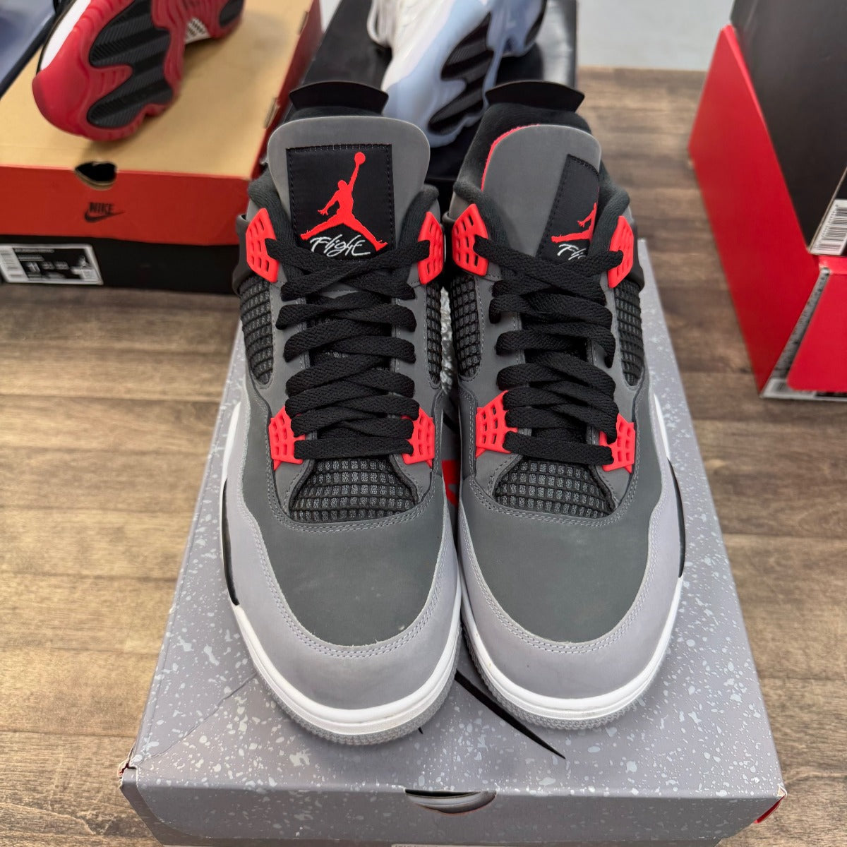 Jordan 4 Retro Infrared - Image 2