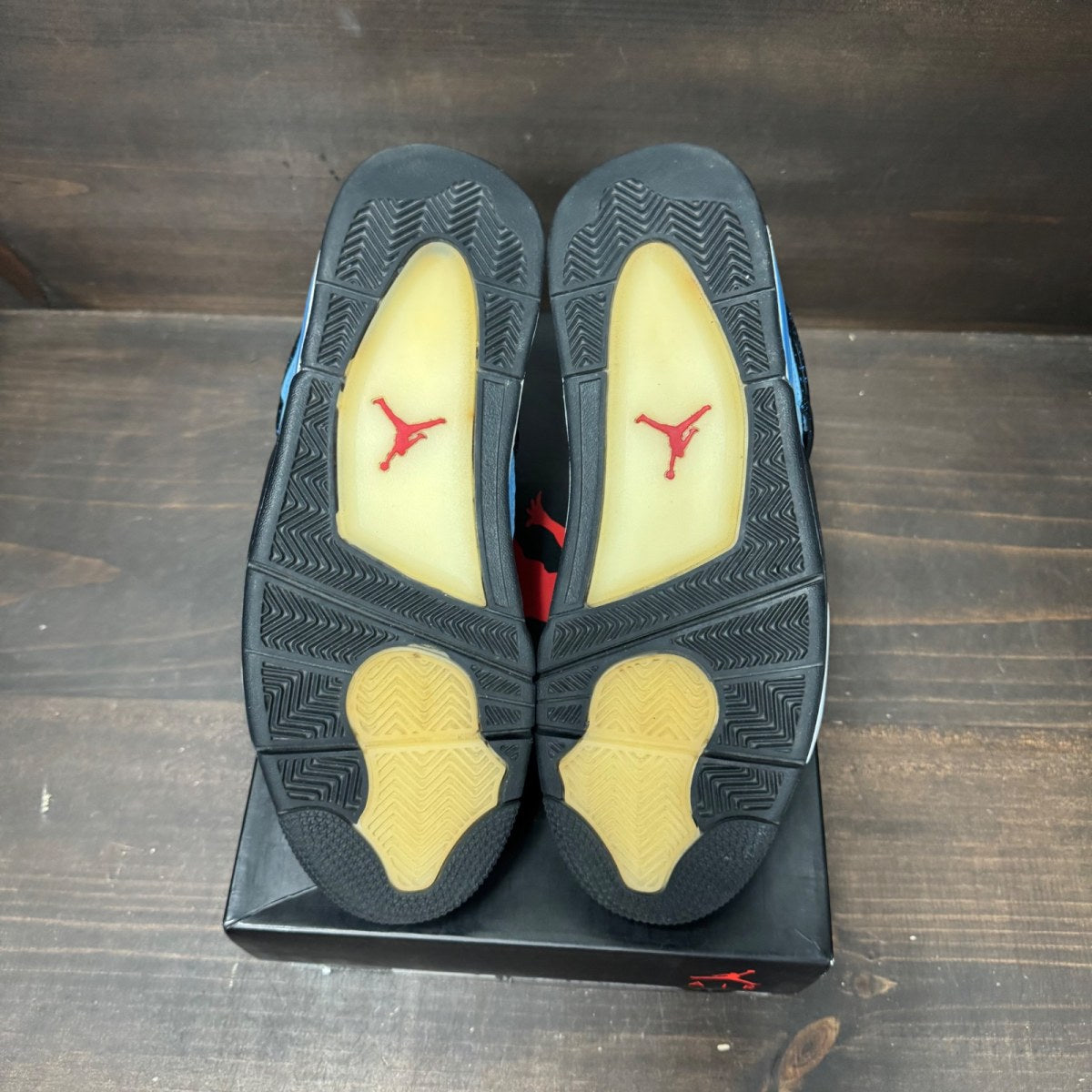 Jordan 4 Retro Travis Scott Cactus Jack - Image 6