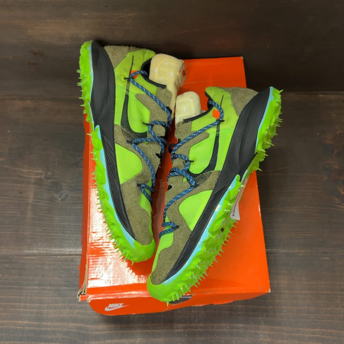 Nike Zoom Terra Kiger 5 OFF-WHITE Electric Green (Women's) Size 12W (Pre-Owned) - back