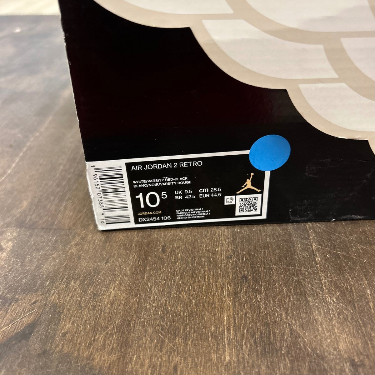 Jordan 2 Retro OG Chicago (2022) - Image 6