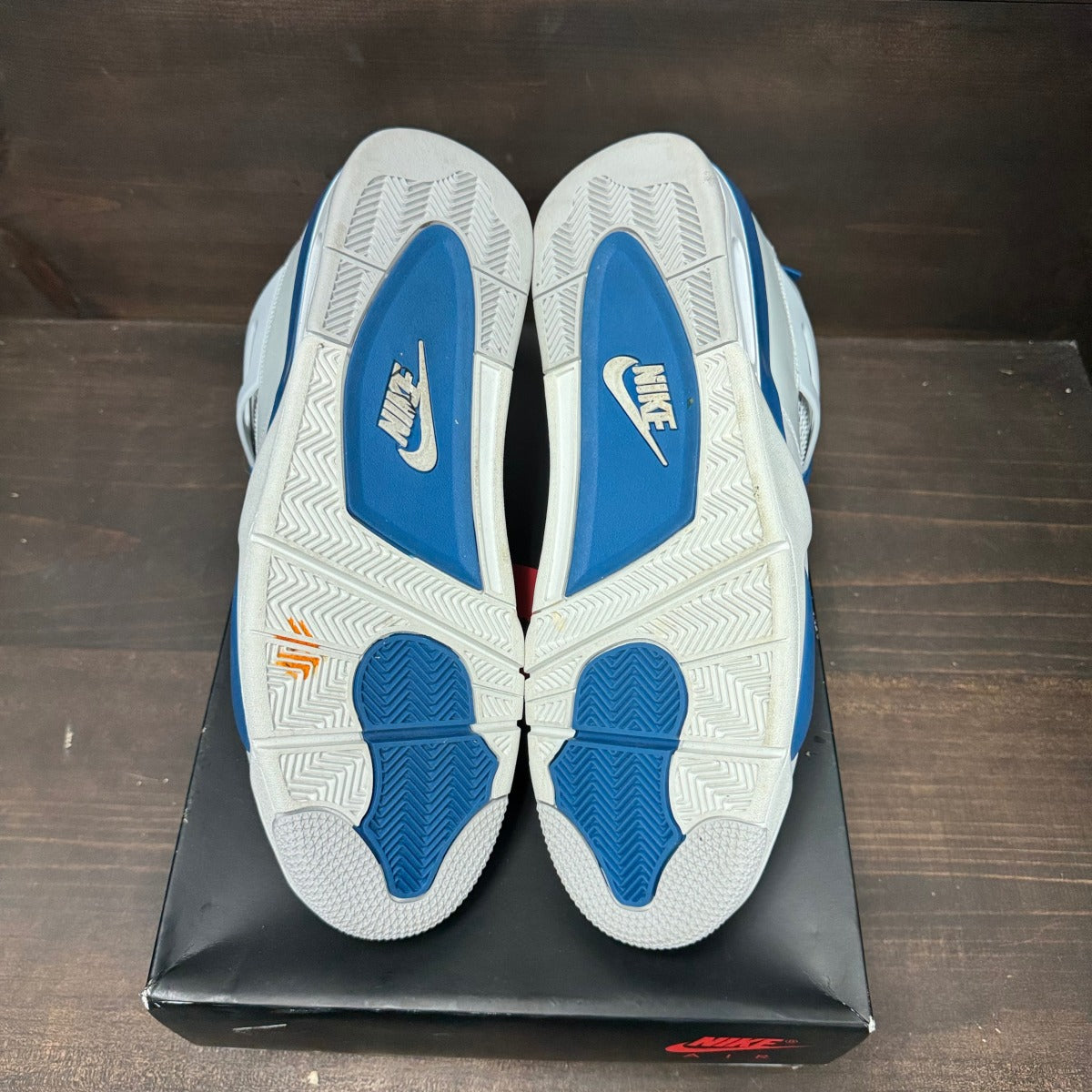 Jordan 4 Retro Military Blue (2024) - Image 6