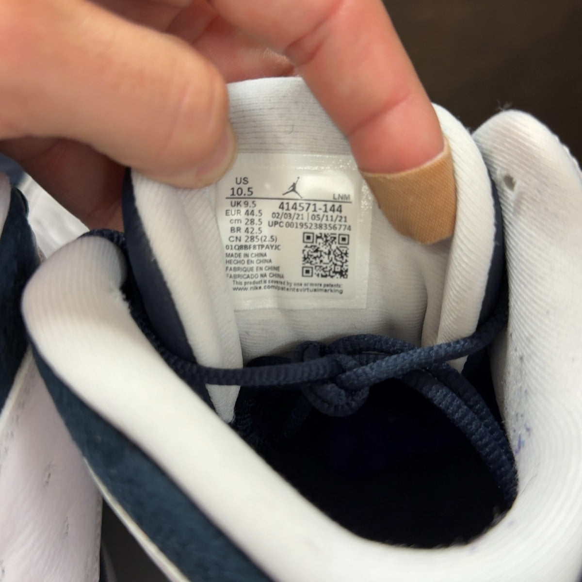 Jordan 13 Retro Obsidian Powder Blue White - Image 7
