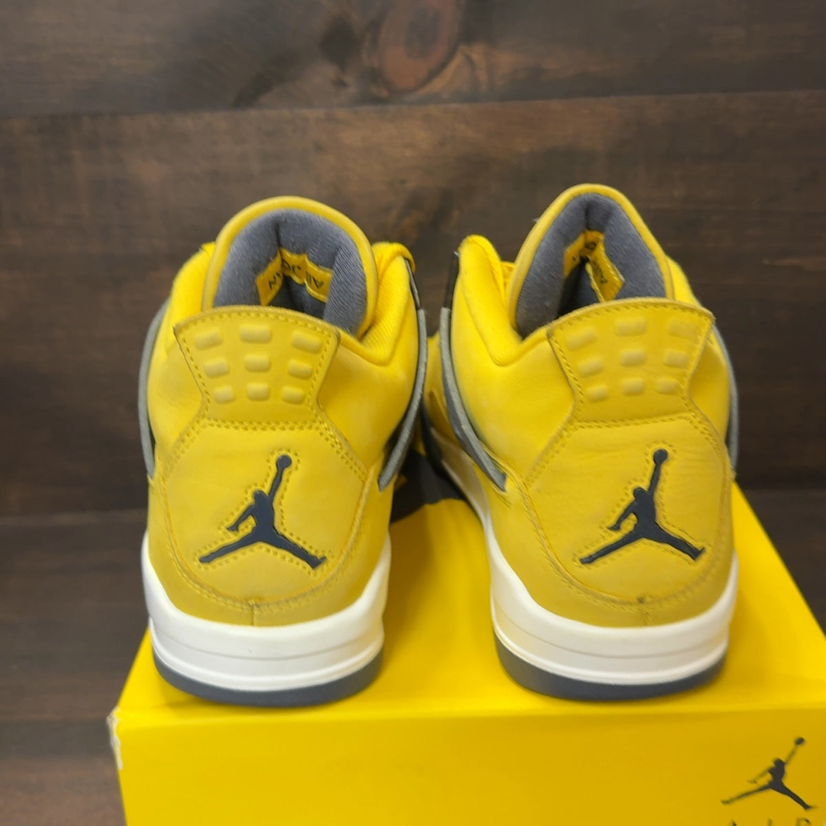 Jordan 4 Retro Lightning (2021) - Image 4