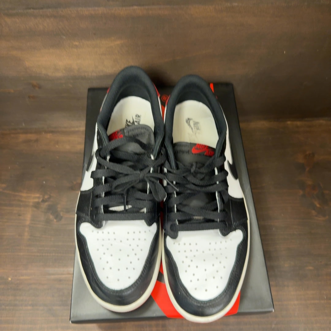 Jordan 1 Retro Low OG Black Toe (2023) Size 10.5 (Pre-Owned)