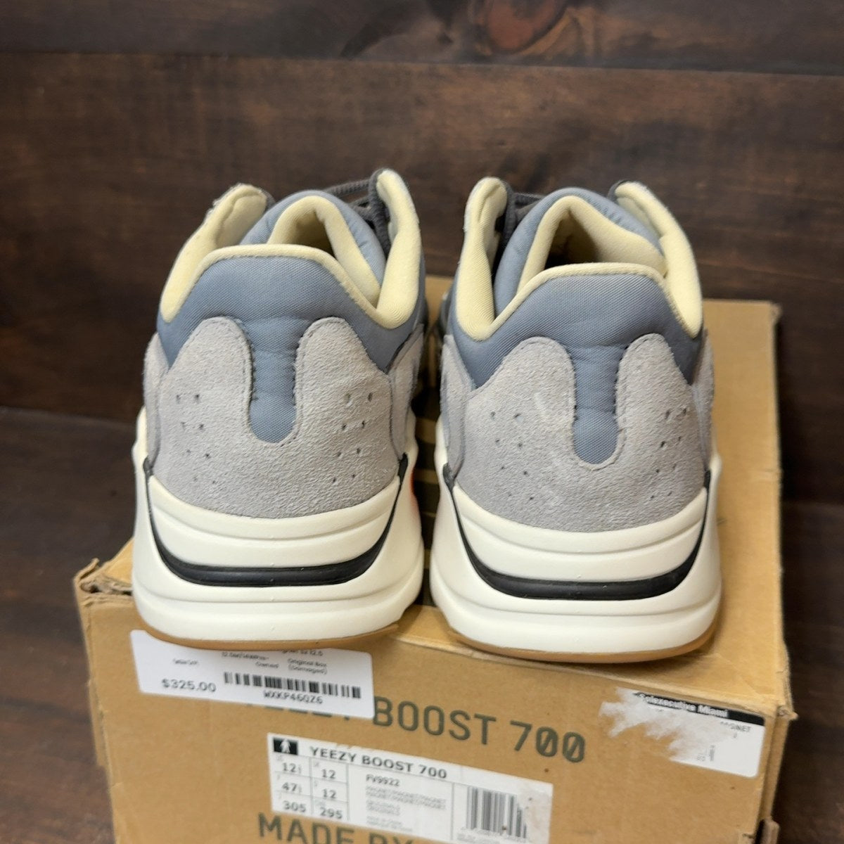 adidas Yeezy Boost 700 Magnet Size 12.5 (Pre-Owned) - Image 4