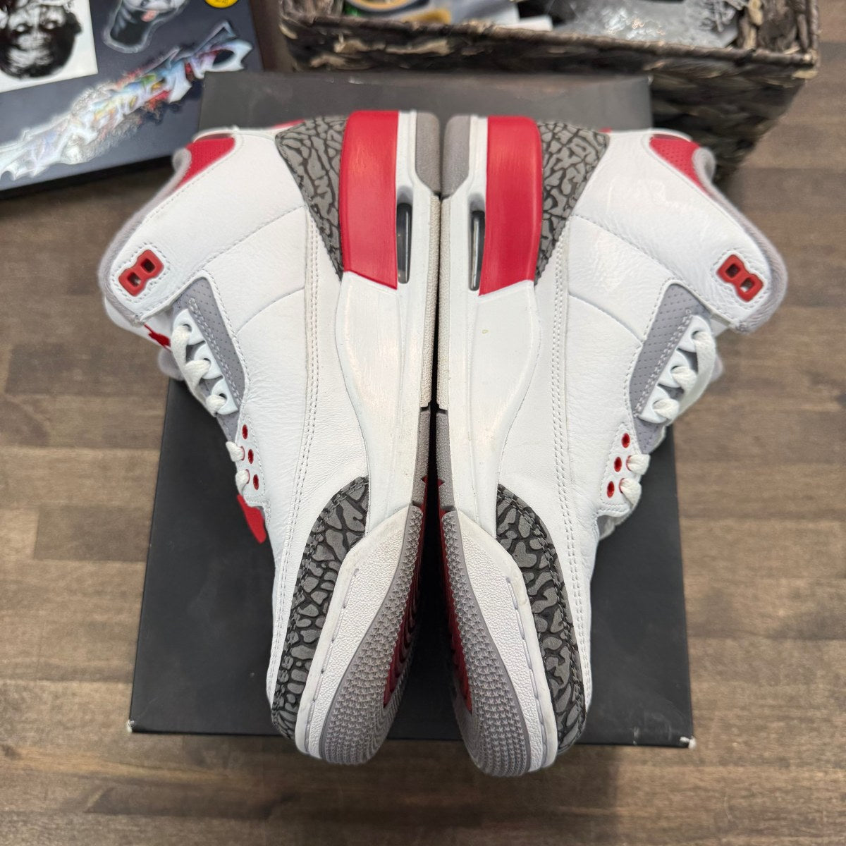 Jordan 3 Retro Fire Red (2022) - Image 2