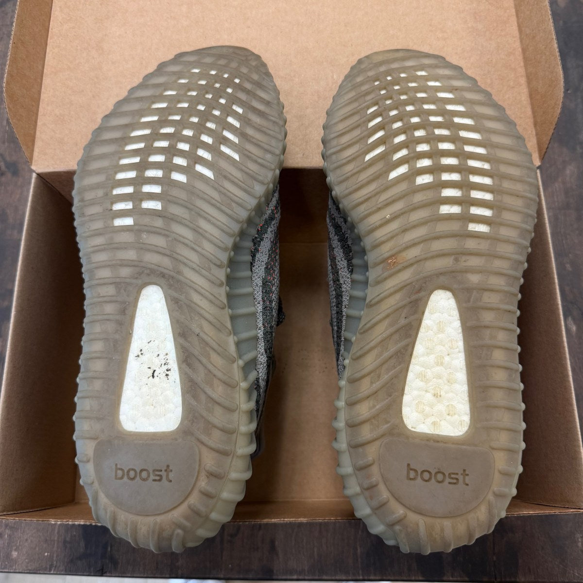 adidas Yeezy Boost 350 V2 Beluga Reflective Size 11 (Pre-Owned) - Image 6