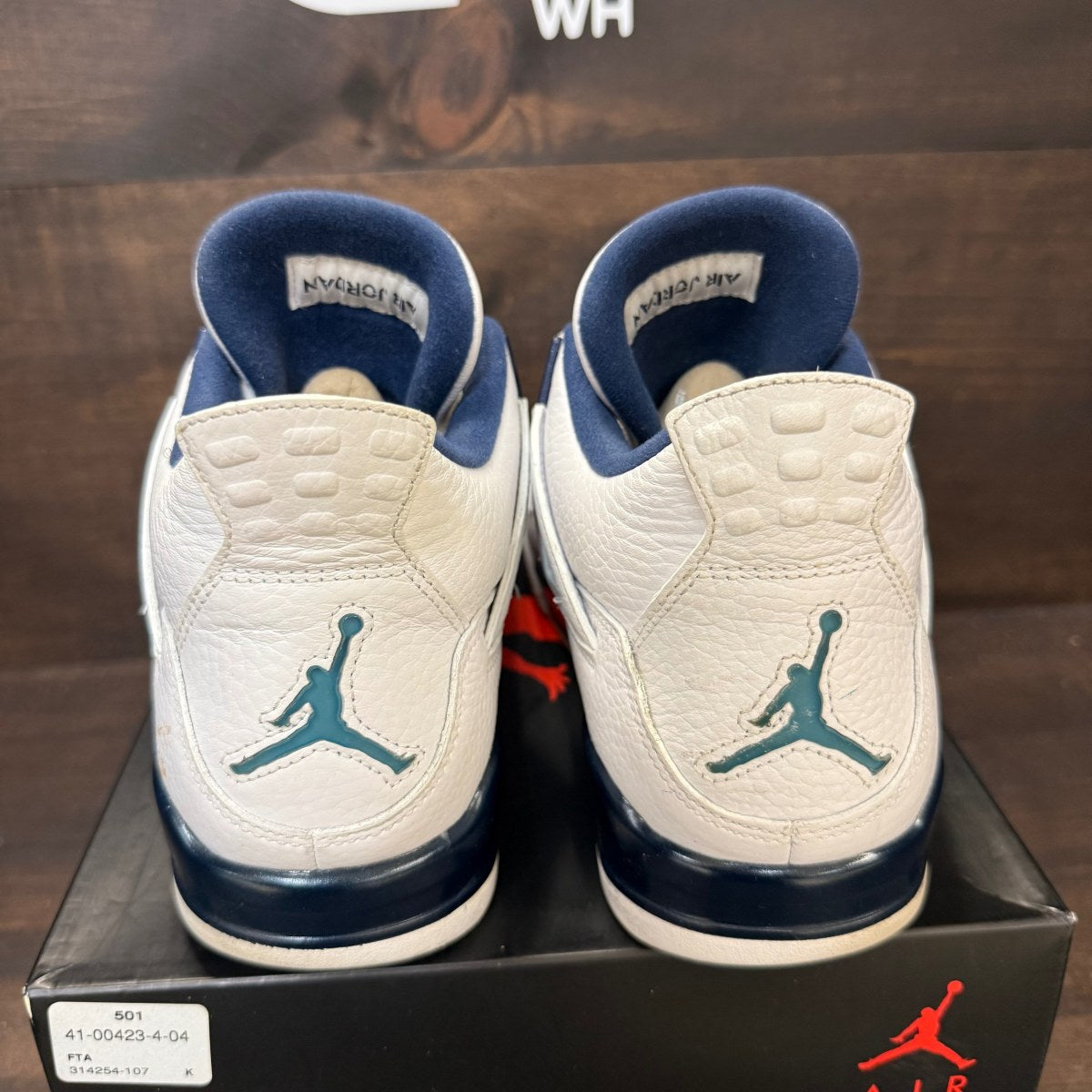 Jordan 4 Retro Columbia (2015) - Image 3