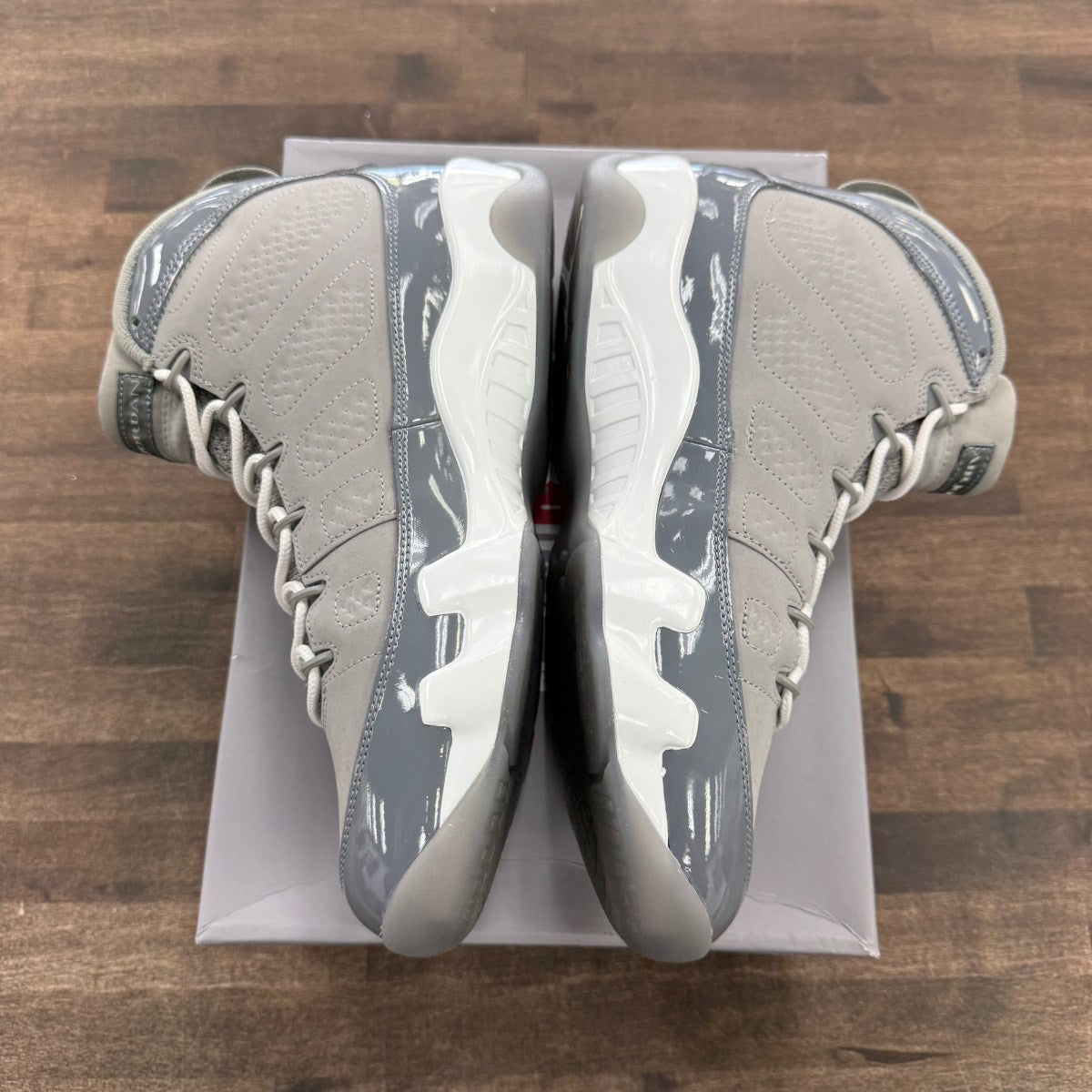 Jordan 9 Retro Cool Grey (2025) Size 11 (Pre-Owned) - Image 2