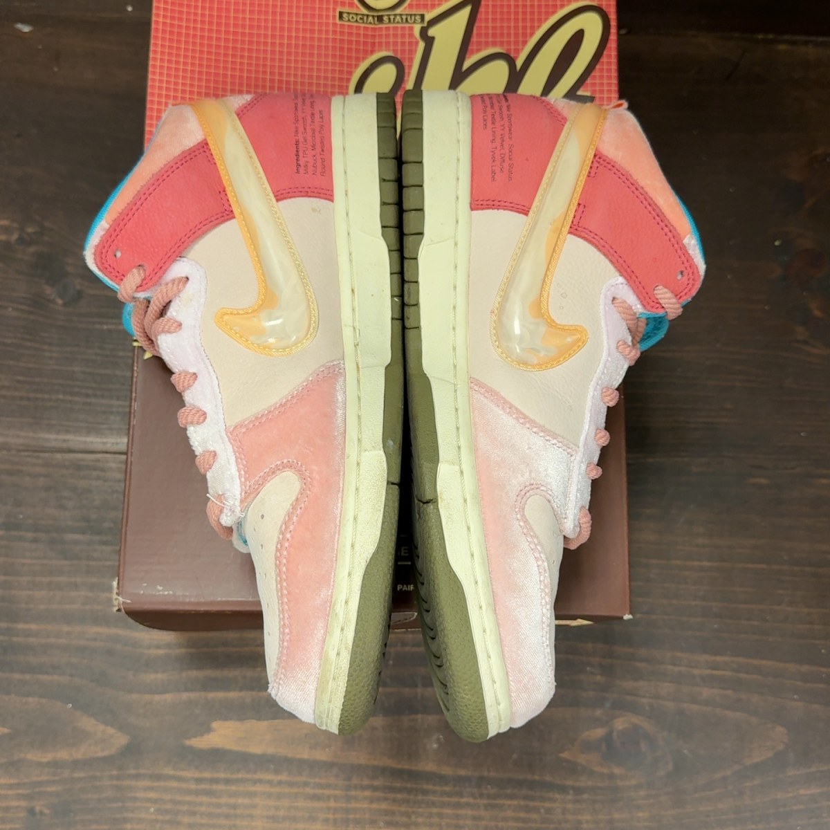 Nike Dunk Mid Social Status Free Lunch Strawberry Milk - Image 4