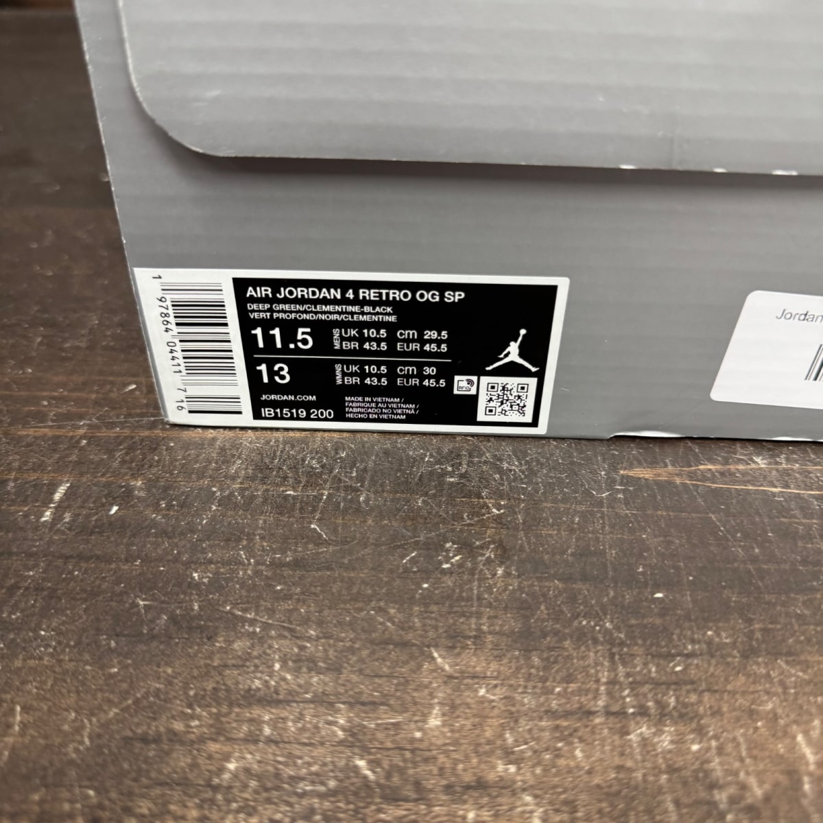 Jordan 4 Retro OG SP Undefeated (2025) - Image 7