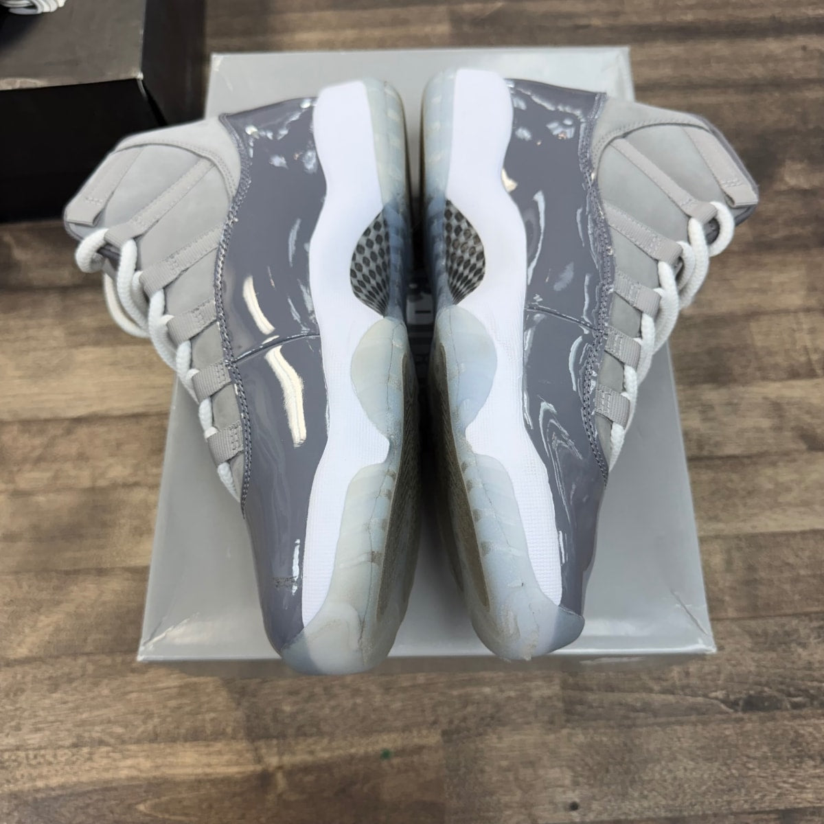 Jordan 11 Retro Cool Grey (2021) Size 9.5 (Pre-Owned) - Image 5