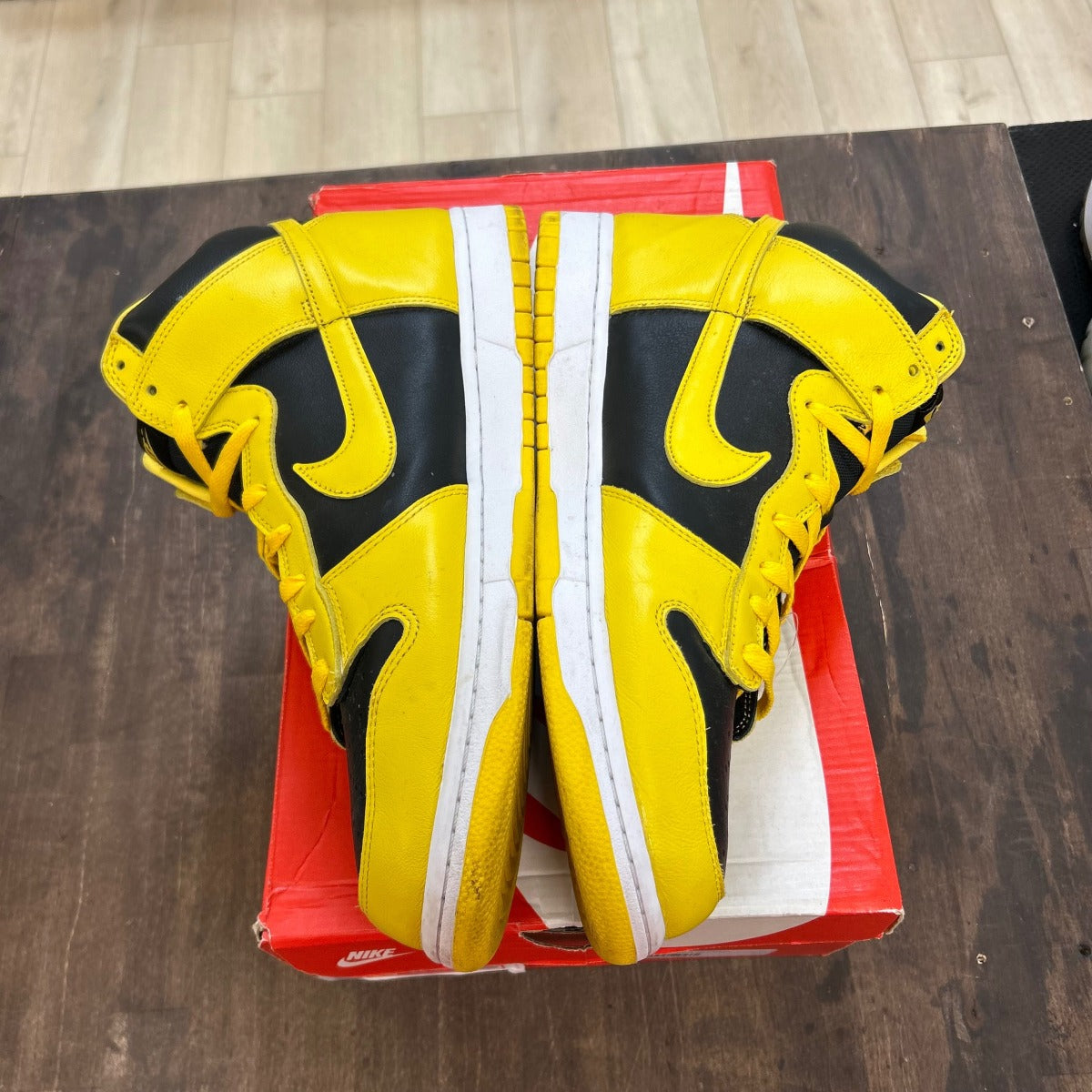 Nike Dunk High Iowa (2020) - Image 3