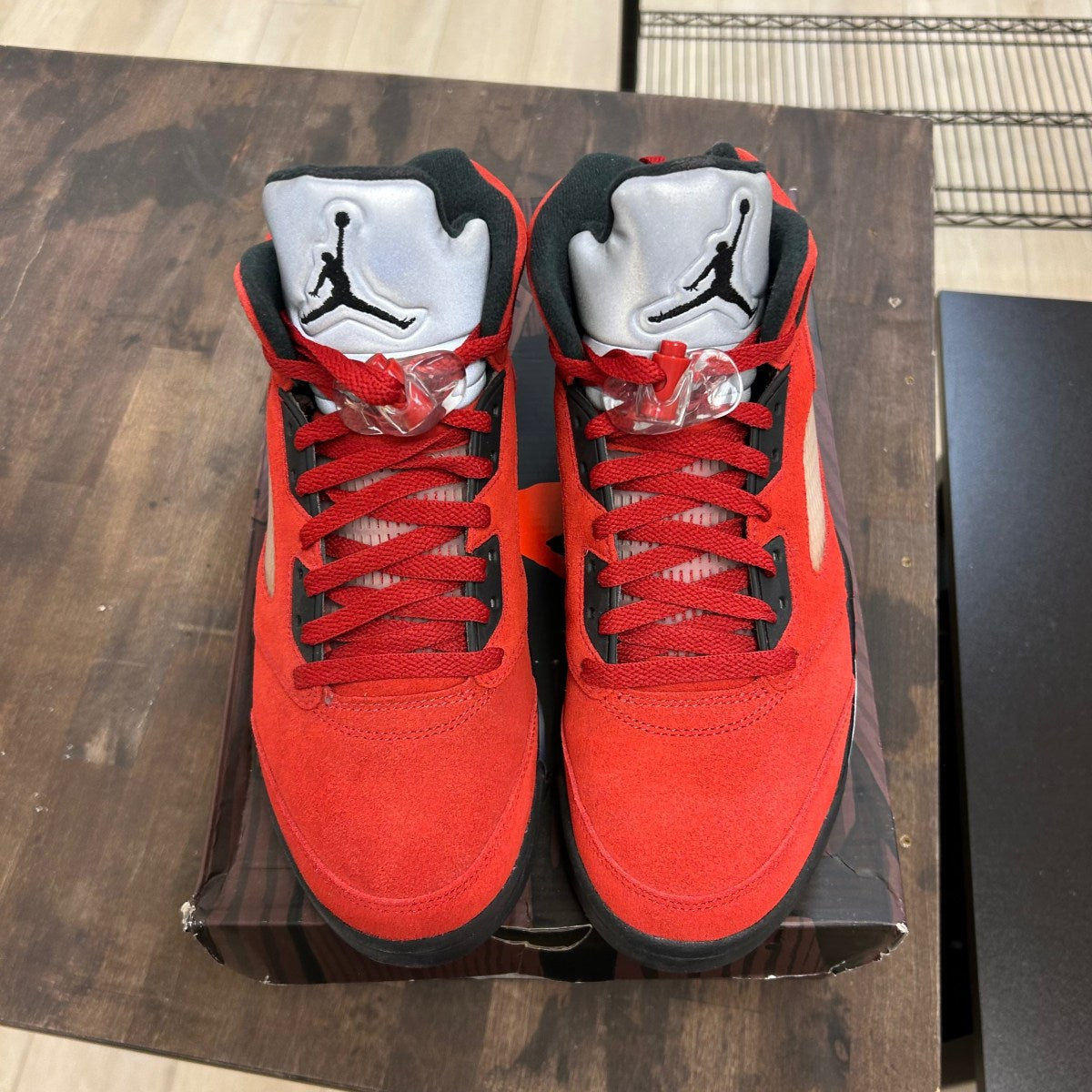 Jordan 5 Retro Raging Bull Red (2021) - Image 2