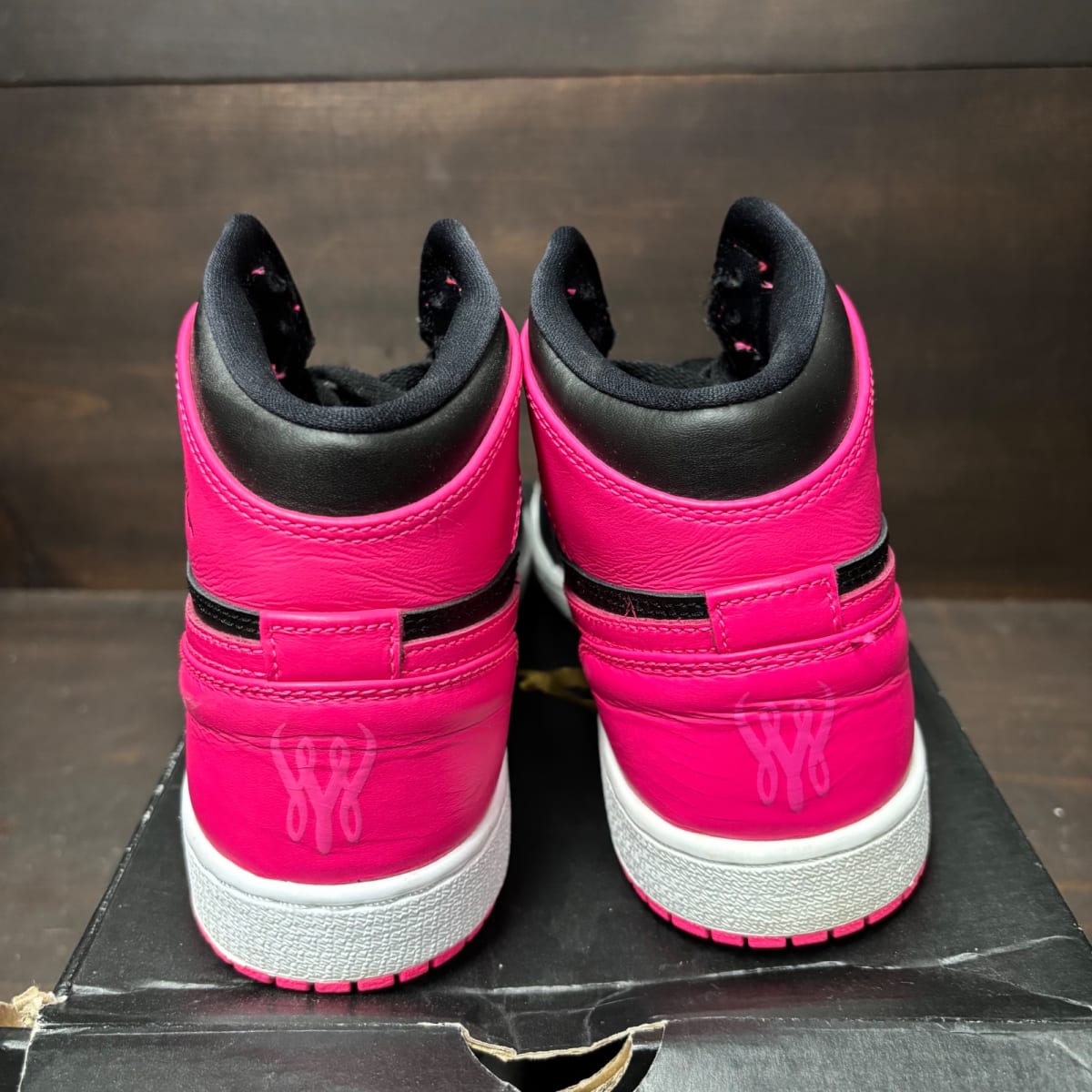 Jordan 1 Retro Serena Williams Hyper Pink (GS) Size 6Y (Pre-Owned) - sole