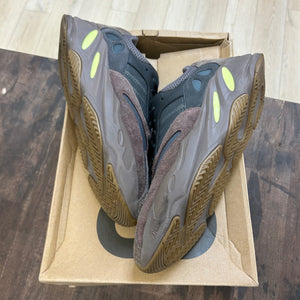 adidas Yeezy Boost 700 Mauve - Image 1