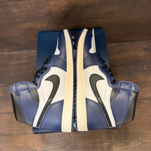 Jordan 1 Retro High OG Midnight Navy - Image 4