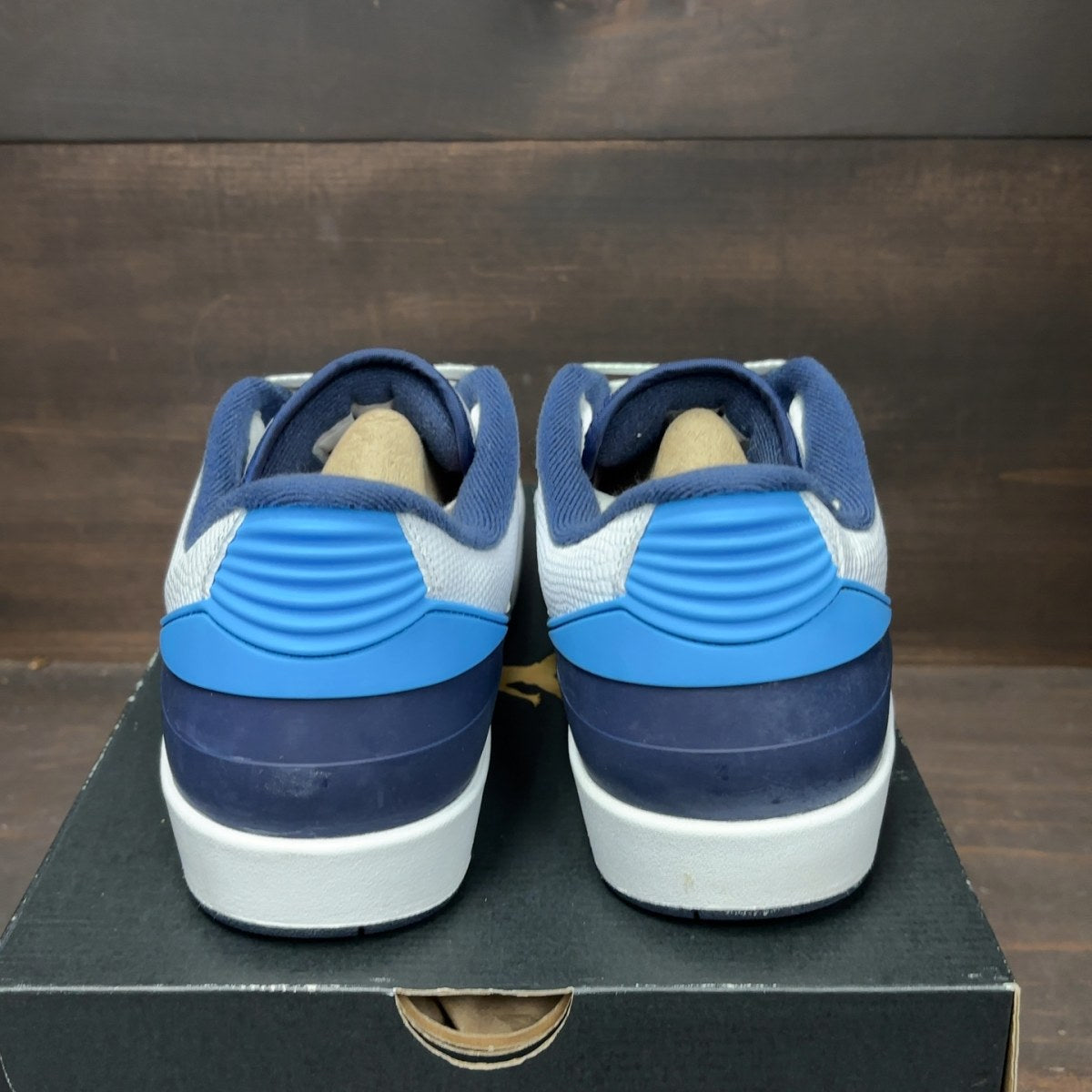 Jordan 2 Retro Low University Blue (2016) Size 10.5 (Pre-Owned)