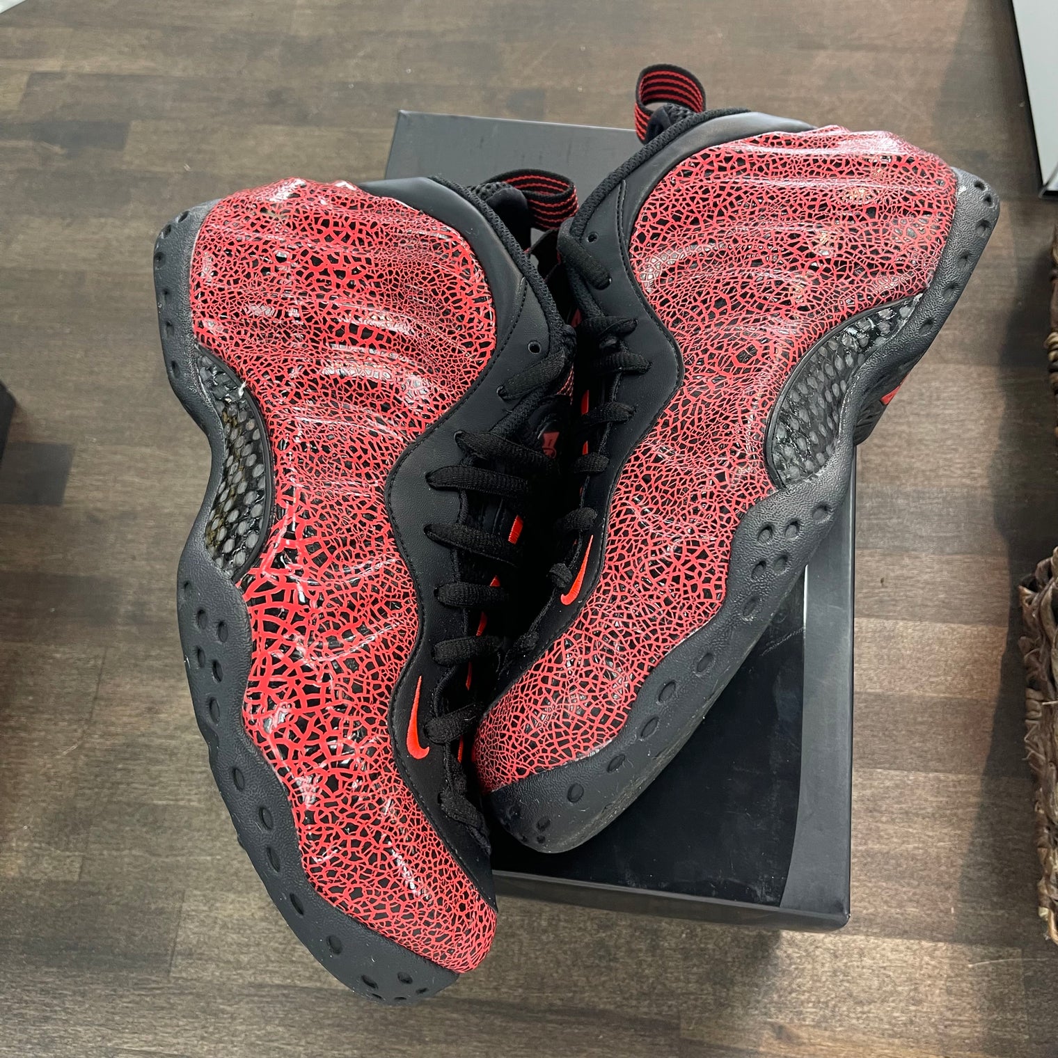 Cracked Lava Foamposite One (USED)