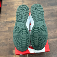 Photon Dust Vintage Green Dunk Low (USED)