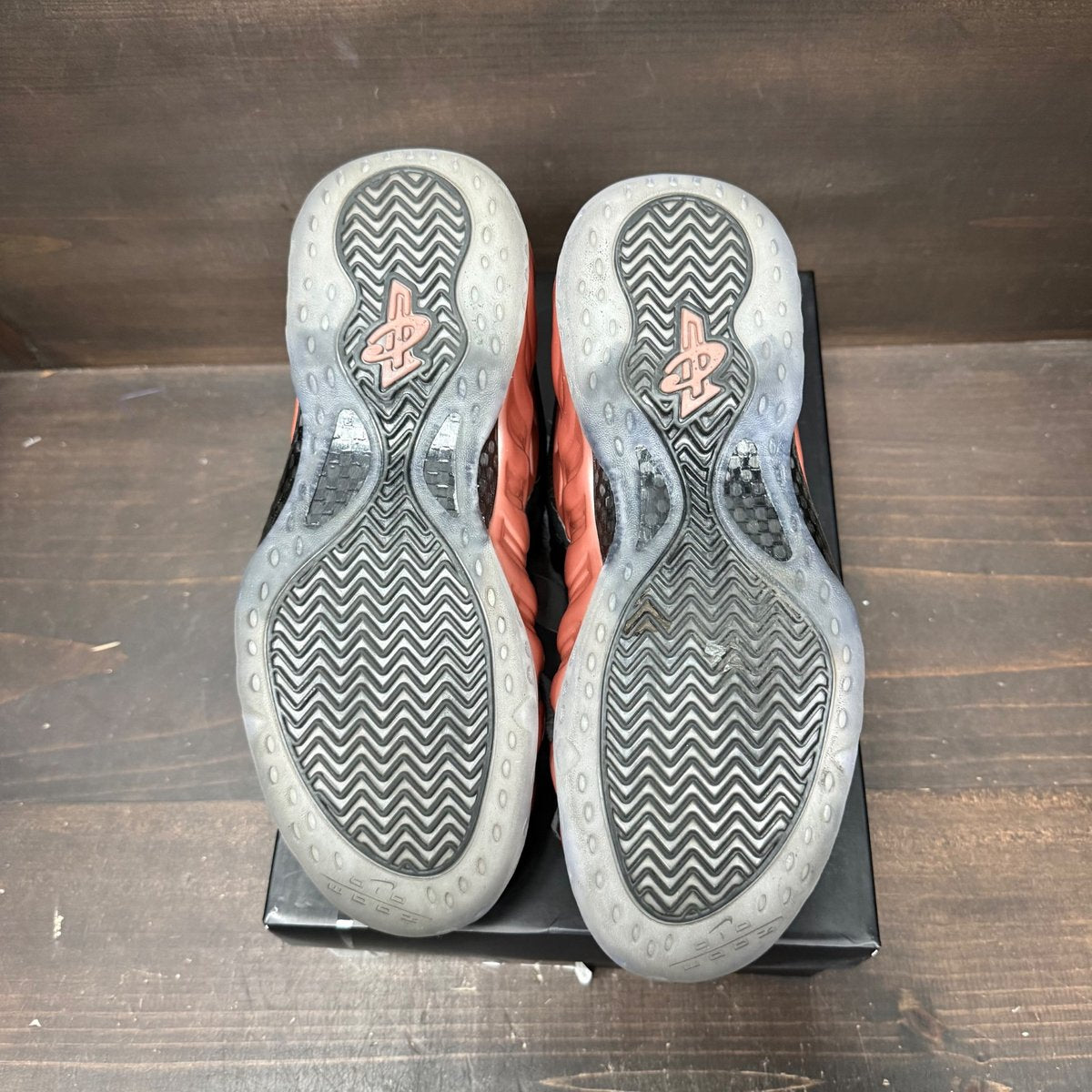 Nike Air Foamposite One Rust Pink Size 9 (Pre-Owned) - box