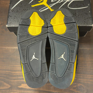 Jordan 4 Retro Thunder (2023) (GS) Size 5.5Y (Pre-Owned) - aux