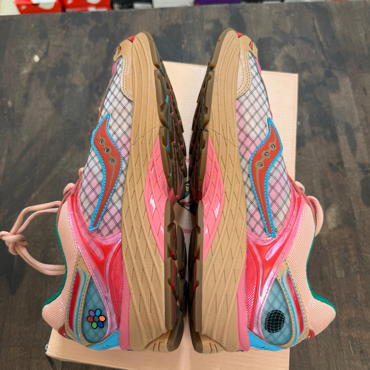 Saucony ProGrid Omni 9 Jae Tips To Do List Tan - Image 4