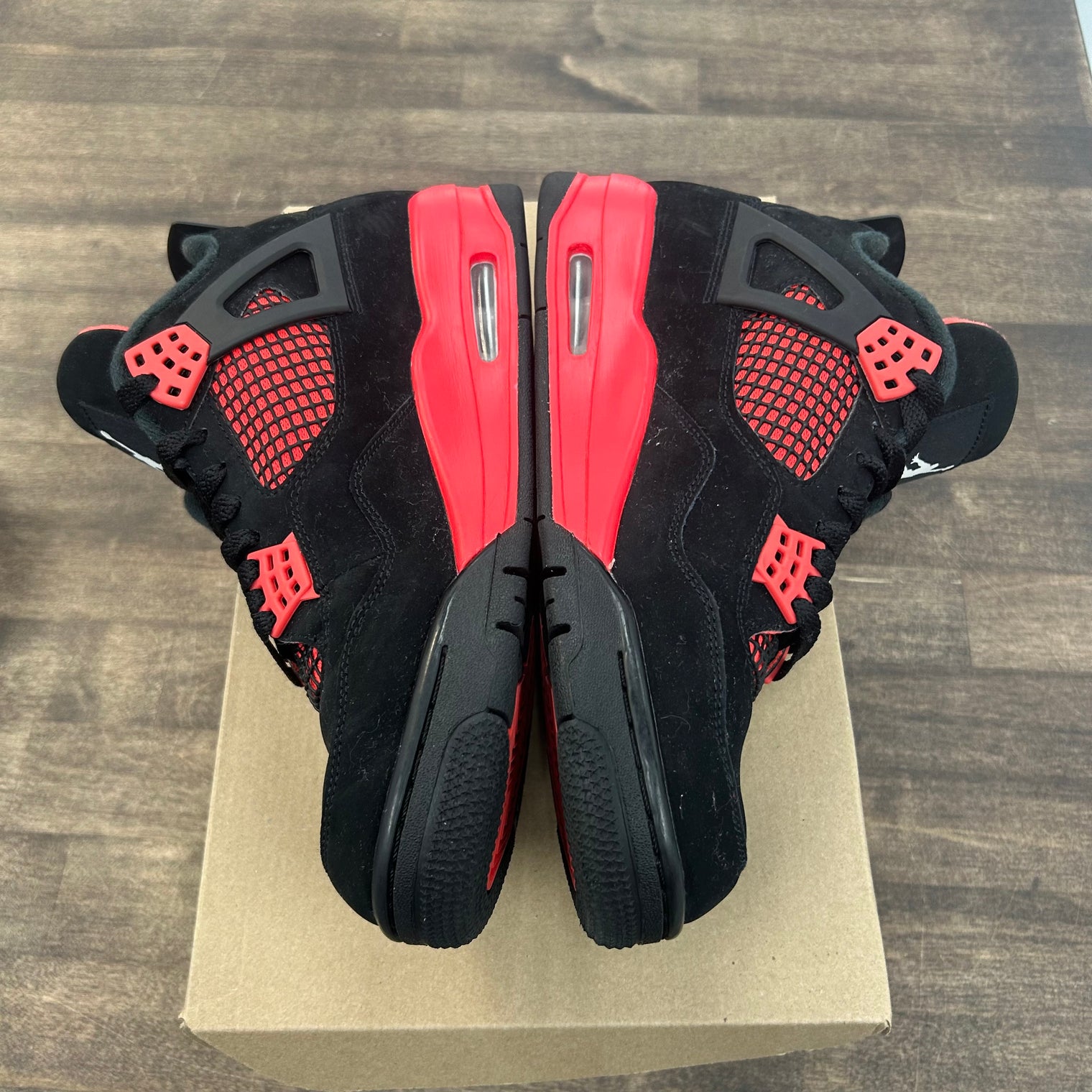 Red Thunder Jordan 4 Retro (USED, No Box)