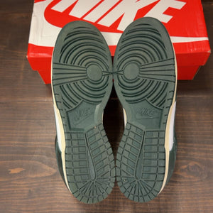Nike Dunk Low Vintage Green (Women's) Size 14W (Pre-Owned) - aux
