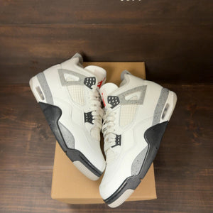 Jordan 4 Retro White Cement (2025) Size 8.5 (Pre-Owned) - Image 2