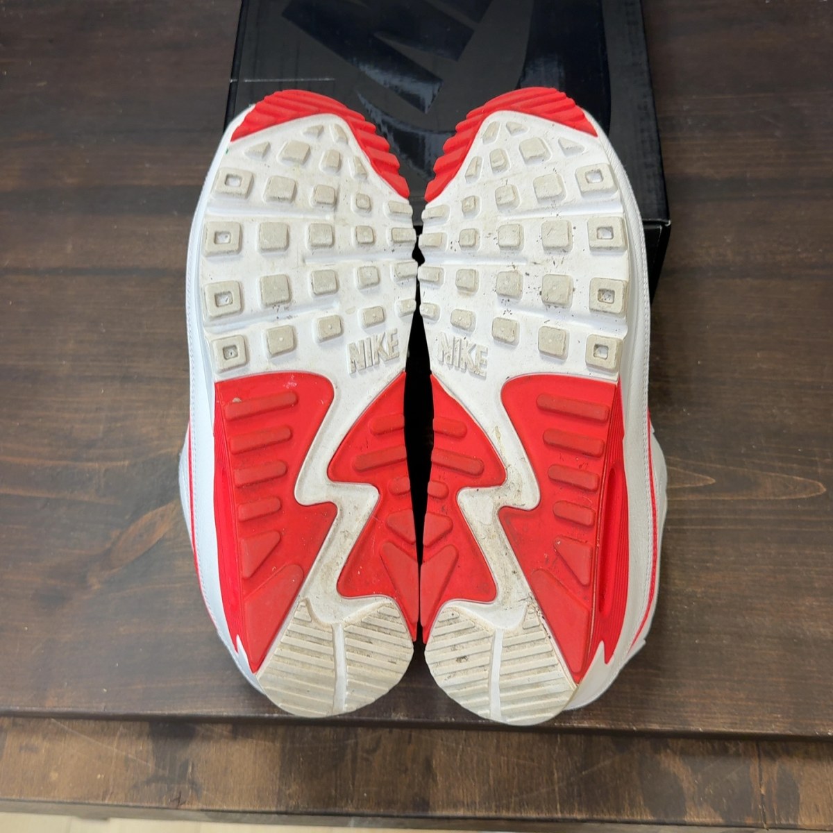 Nike Air Max 90 Undefeated White Solar Red Size 9.5 (Pre-Owned)