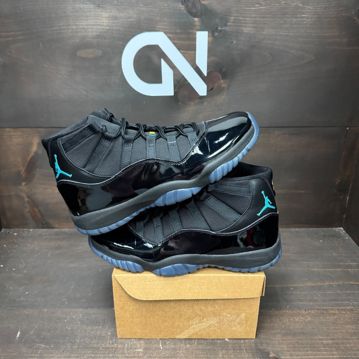Jordan 11 Retro Gamma Blue (2025) Size 10.5 (Pre-Owned) - Image 1