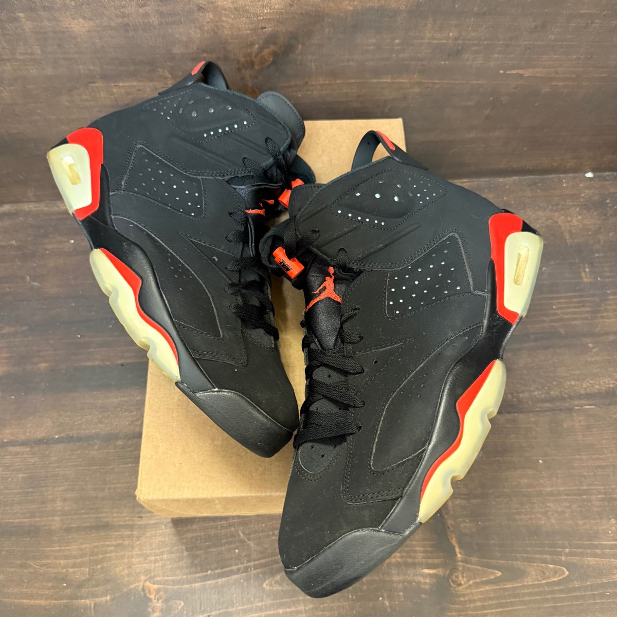 Jordan 6 Retro Black Infrared (2019) Size 13 (Pre-Owned) - Image 2
