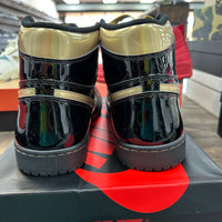 Black Metallic Gold Jordan 1 Retro High (2020) (USED)