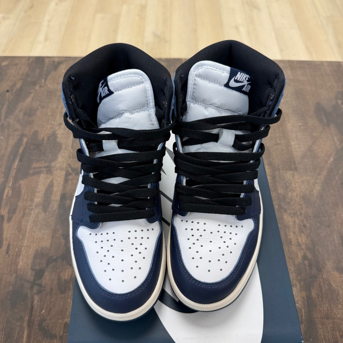 Jordan 1 Retro High OG Midnight Navy - Image 2