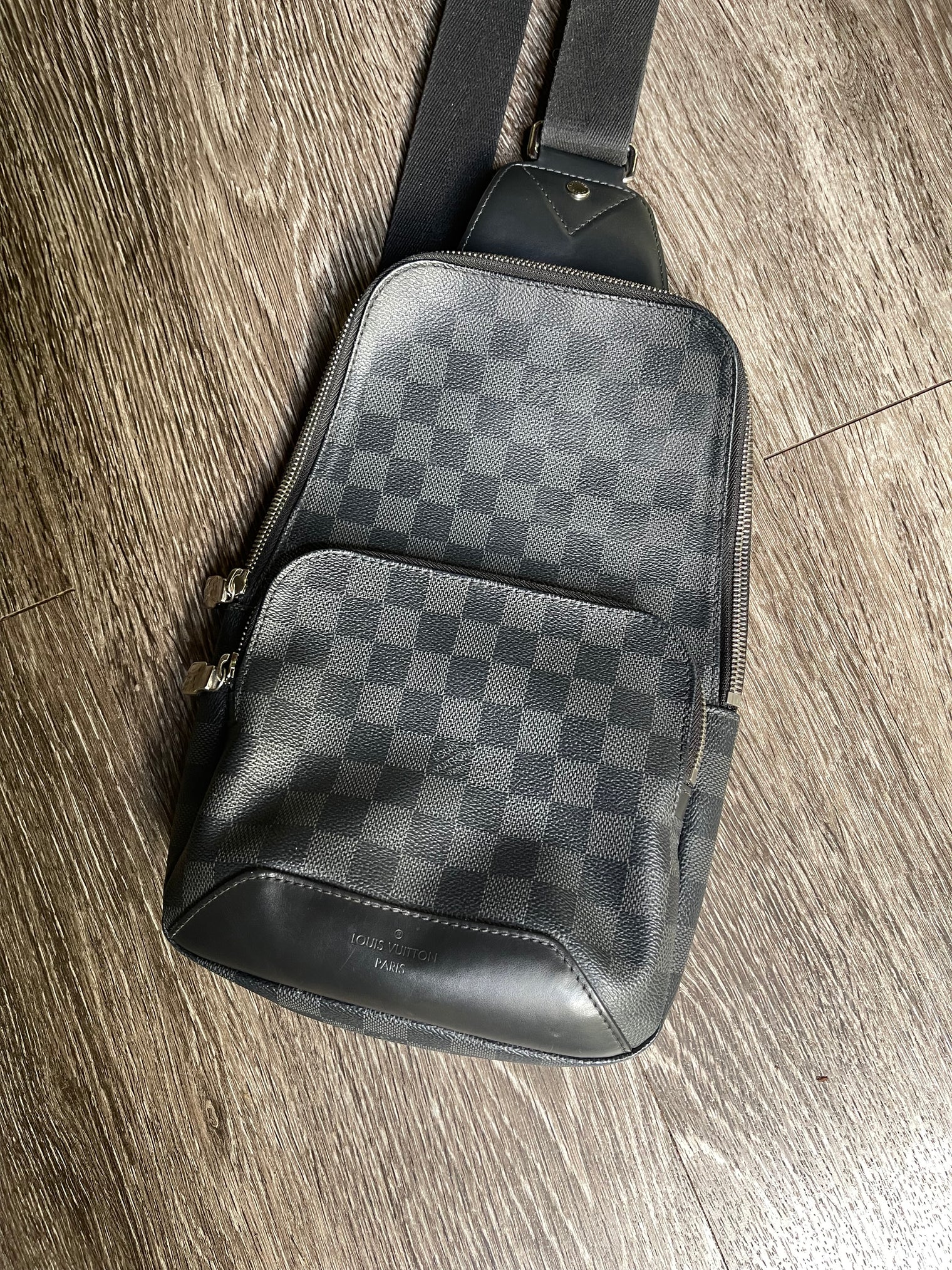 Louis Vuitton Black Avenue Damier Sling Bag (USED)