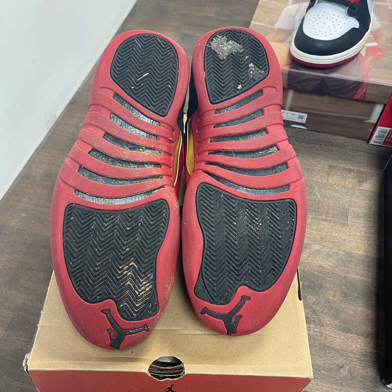 Superbowl Jordan 12 Low (USED)